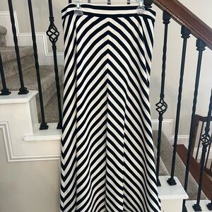 Ann Taylor Striped Navy and White Women's Skirt